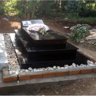Grave Finishing In Uganda 60